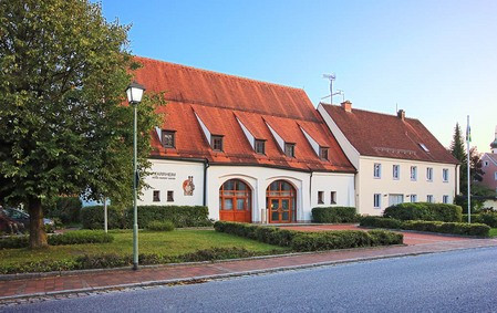 Katholisches Pfarrheim (ehemaliger Zehentstadel)